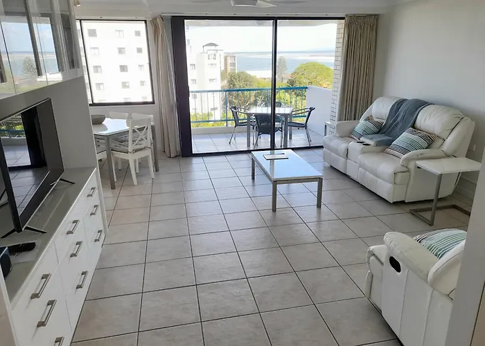 Burgess @ Kings Beach Apartments