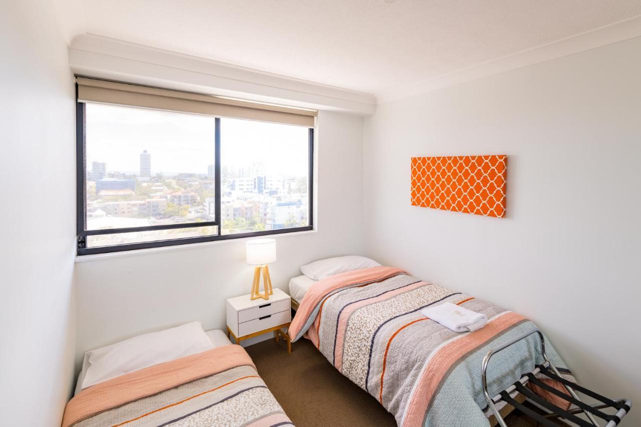 Aparthotel Burgess @ Kings Beach Caloundra
